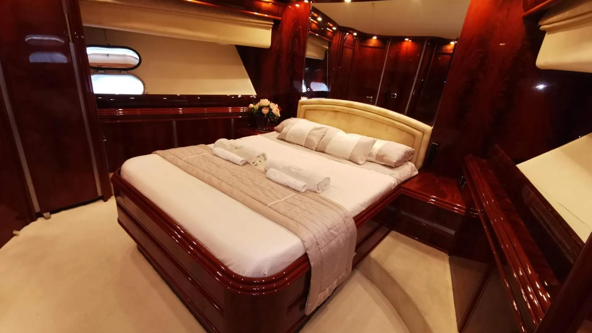 Luxury Yacht Barcelona Hotel Botel
