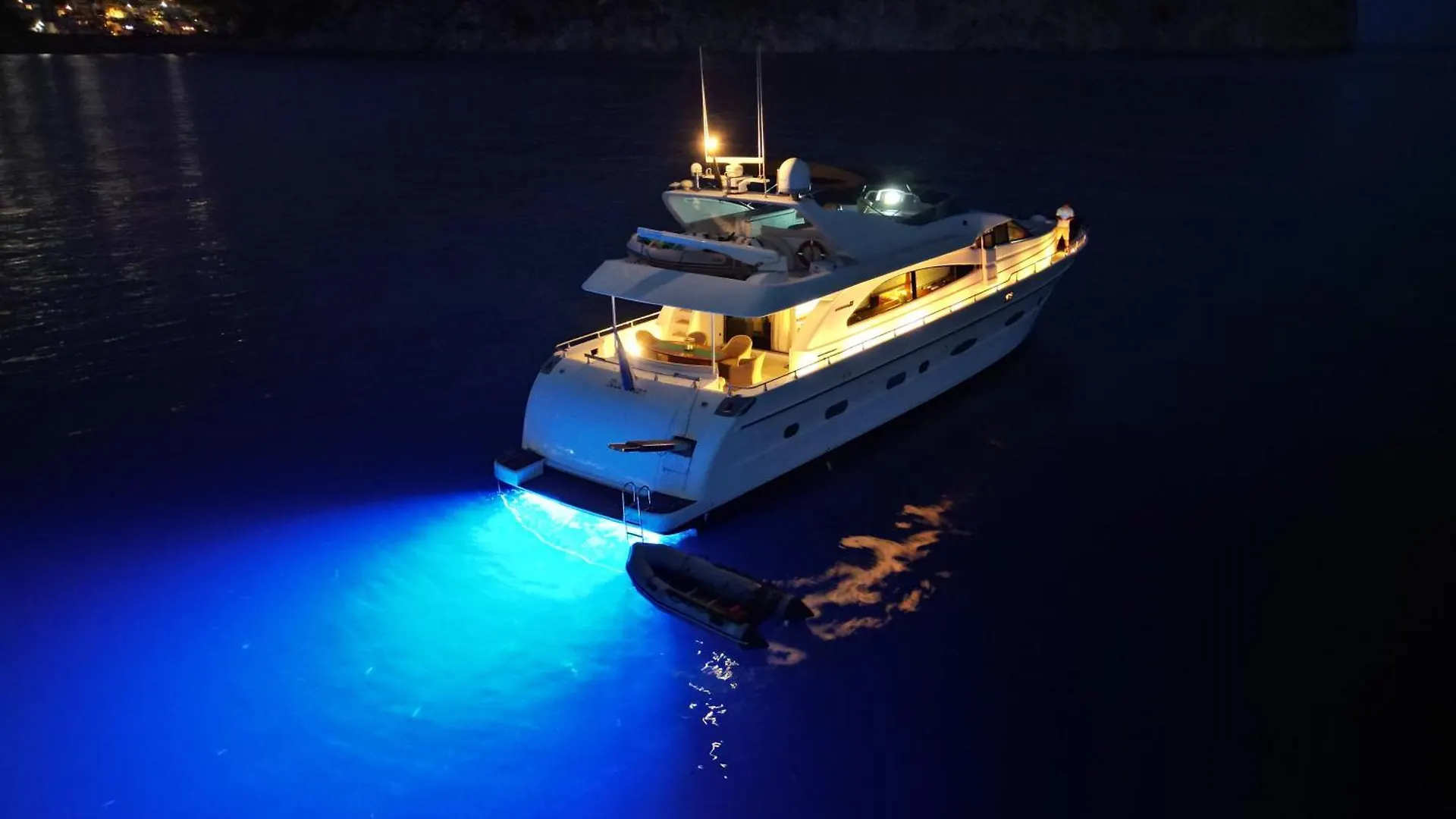 Botel Luxury Yacht Barcelona Hotel